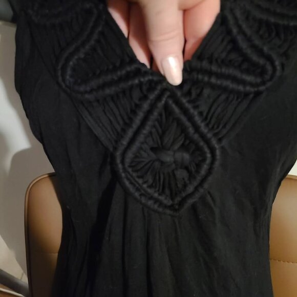 Comfy black maxi dress but Olive and Oak. - Picture 5 of 7
